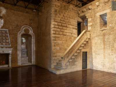 La base della torre (Sala del gineceo) era quella adibita alle donne per la cura dei bambini